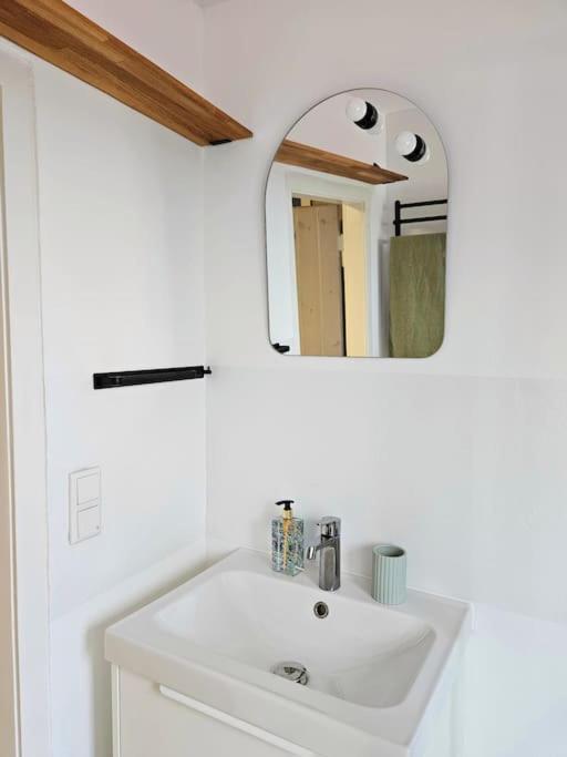 Dachnest Mit Terasse & Sauna Эрлингхаузен Экстерьер фото